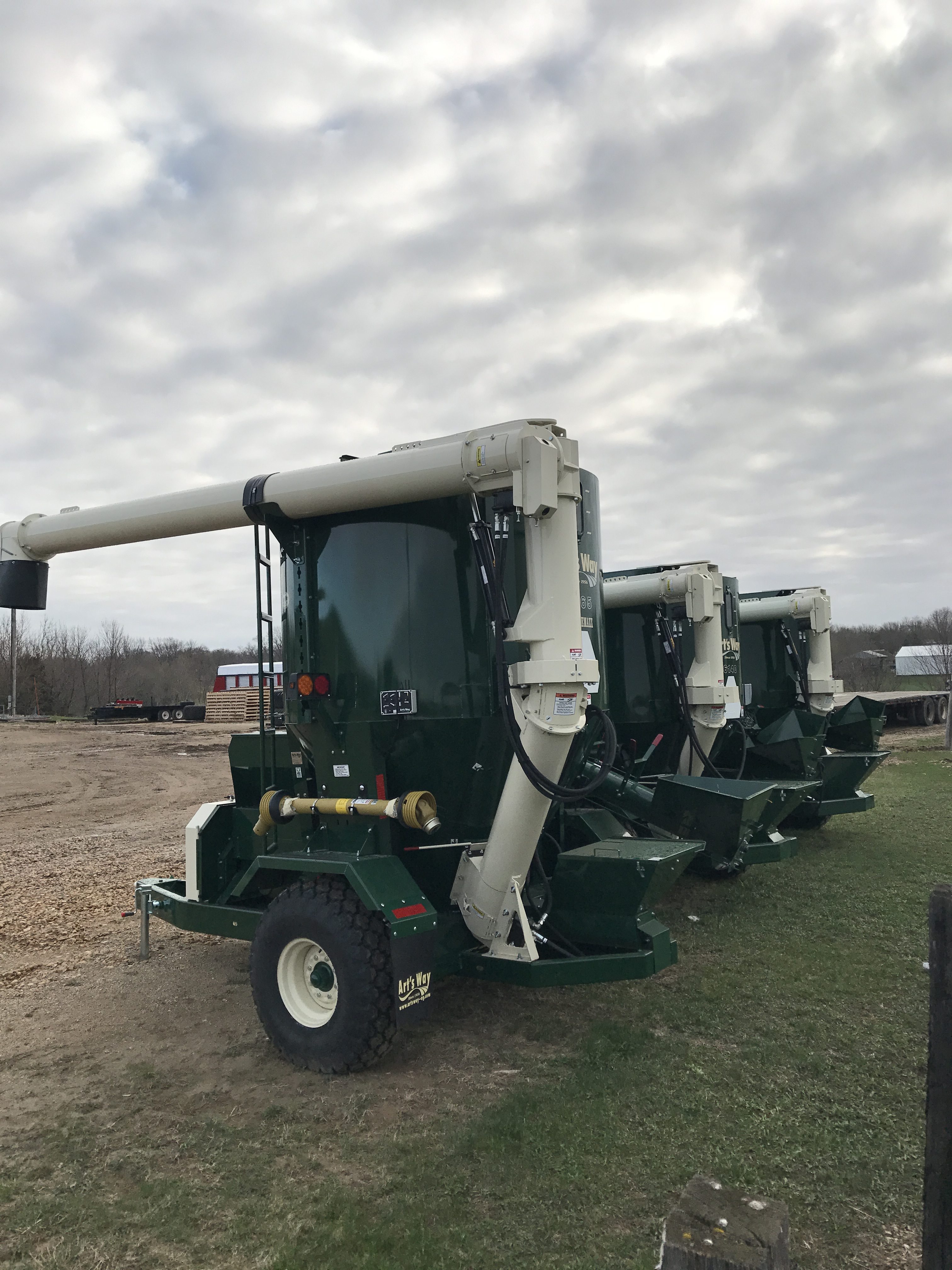 Art'sWay Grinder Mixers Vin Rowe Farm Machinery