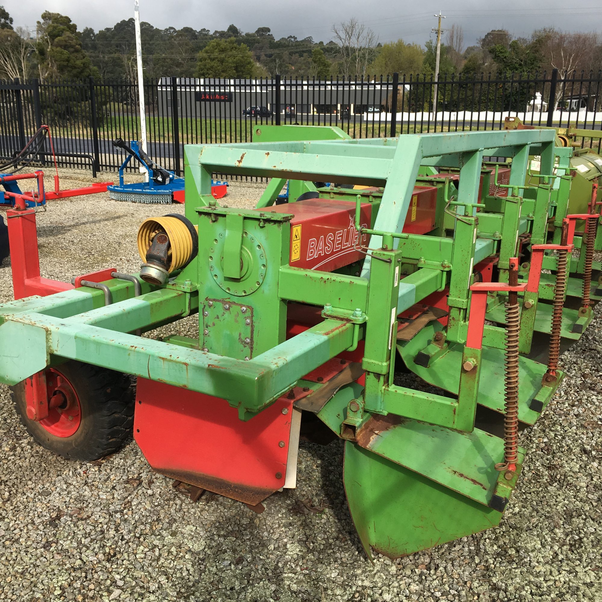Used equipment for sale Vin Rowe Farm Machinery